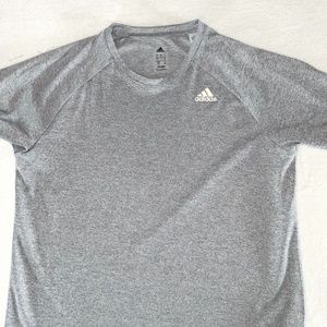 Adidas T-shirt